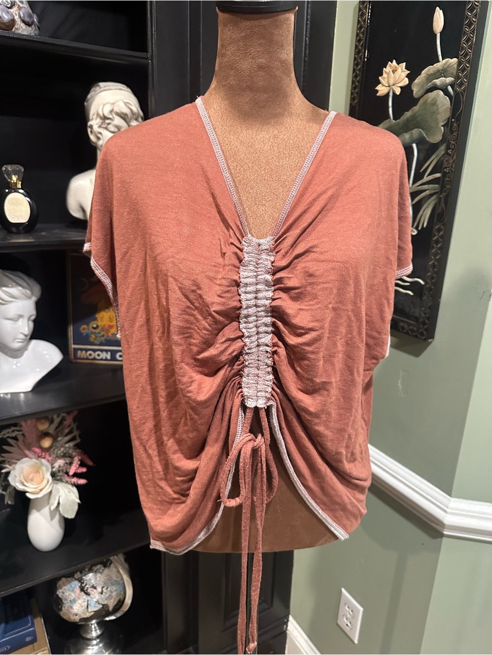 BKE Reddish Drawstring Ruched Top – XS (Fits XS–Large)